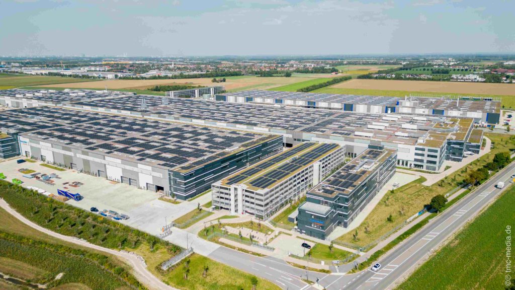 VGP Park München GmbH - 3.500qm Zementestrich - 1.050 qm Säurebeständige Folie inkl. Wandaufkantung